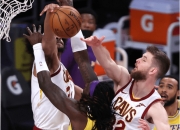 凯恩在湖人比赛中大胜，回归赛场引发热议！的简单介绍