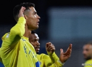 今晨法兰克福迎来里程碑：亚冠节点到来，媒体盛赞，轮换策略成焦点的简单介绍